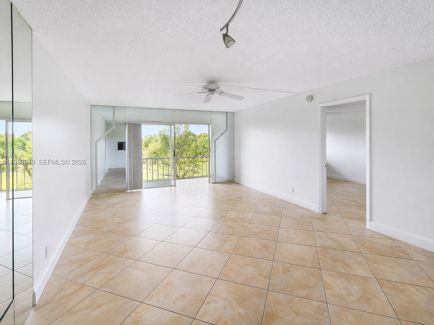 See details 302 1 / 2 775 sq. ft. $ 2026-05-05 0 Photo