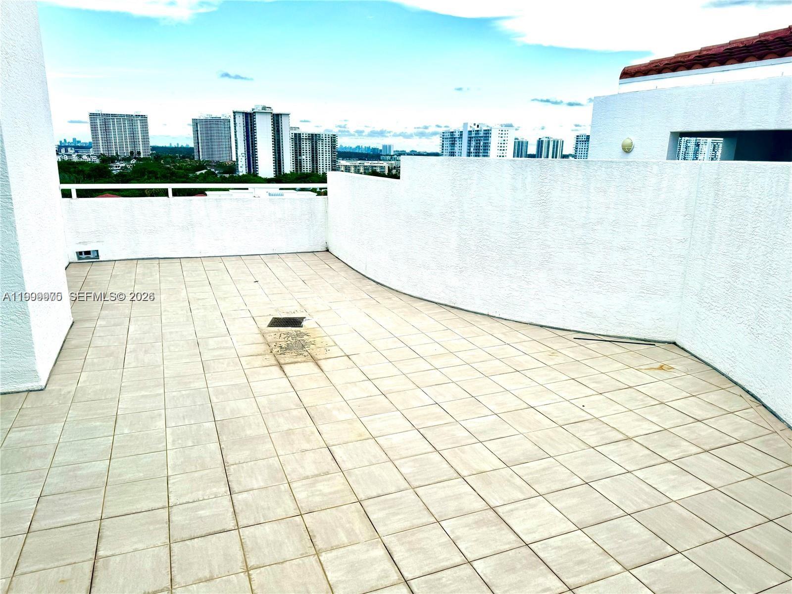 Photo of 3131 188th St  #2-1213, Aventura, Florida, 33180 - 