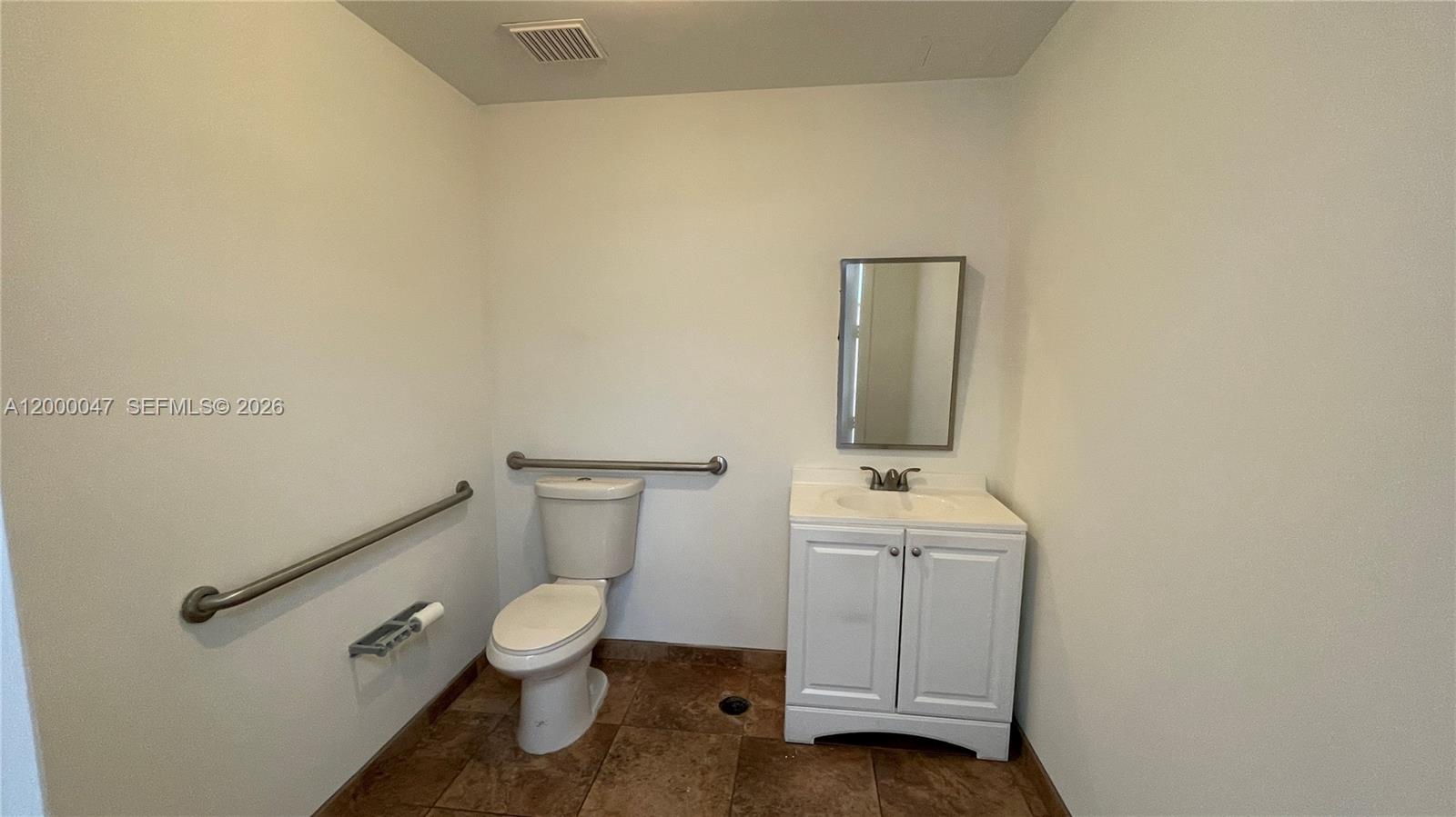 160  /   sq. ft. $ 2026-04-13 0 Photo