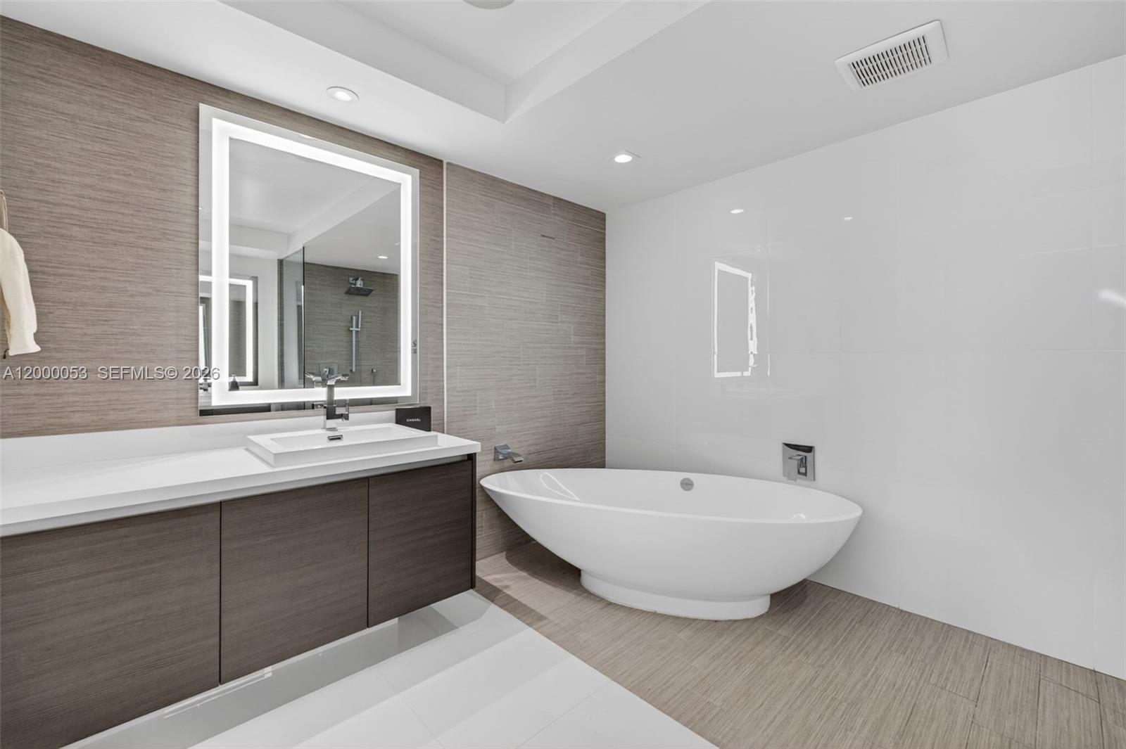 4-807 3 / 4 1892 sq. ft. $ 2026-04-13 0 Photo