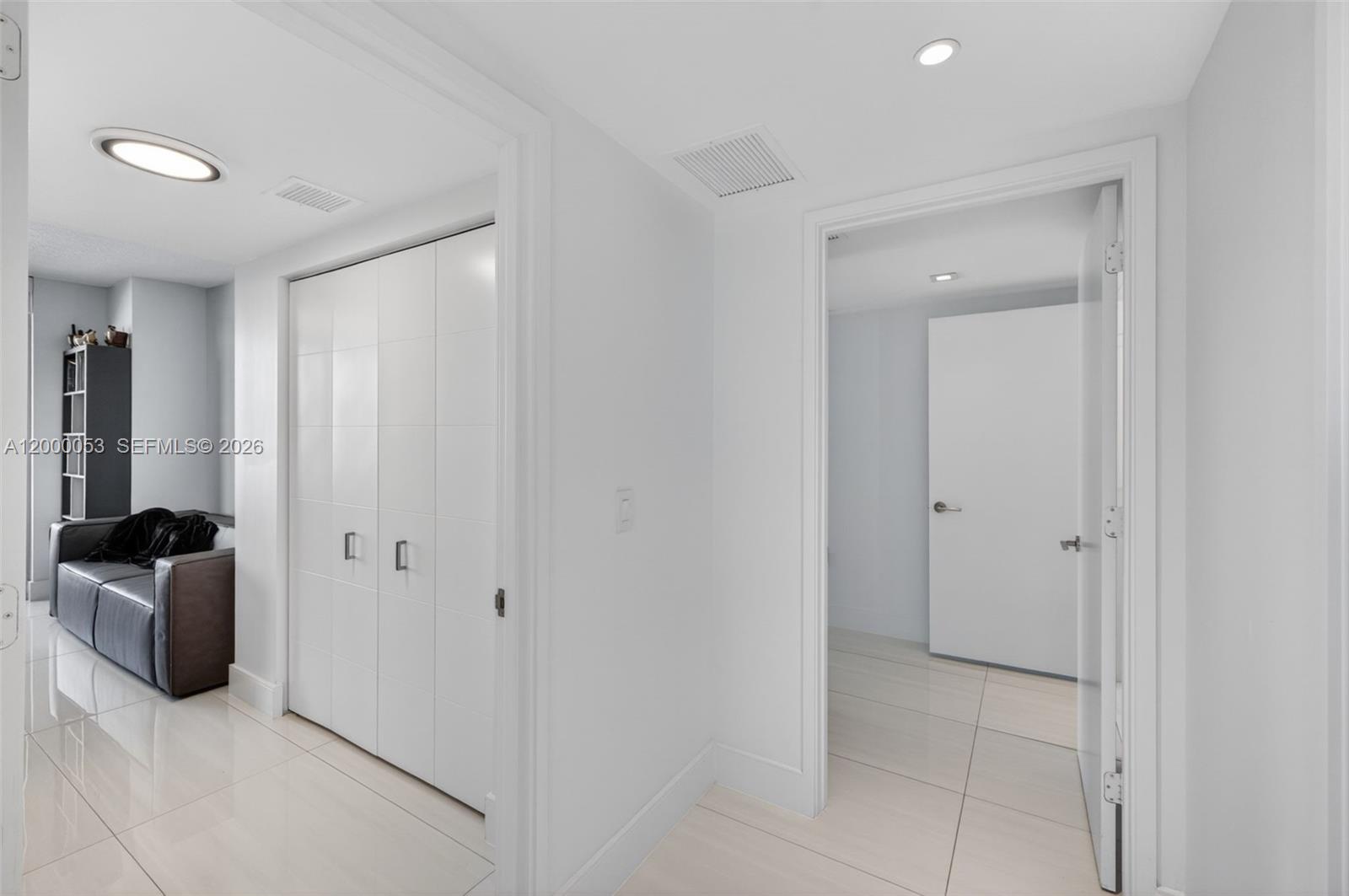 4-807 3 / 4 1892 sq. ft. $ 2026-04-13 0 Photo