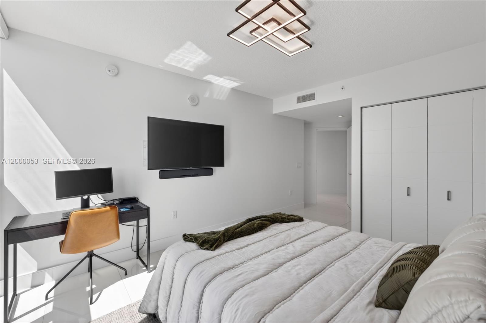 4-807 3 / 4 1892 sq. ft. $ 2026-04-13 0 Photo