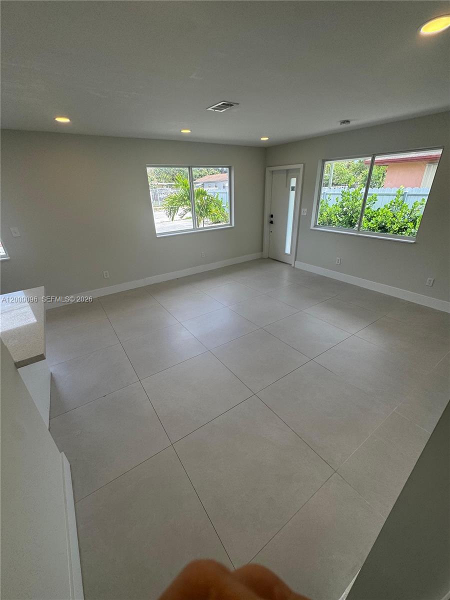   /  2544 sq. ft. $ 2026-04-13 0 Photo