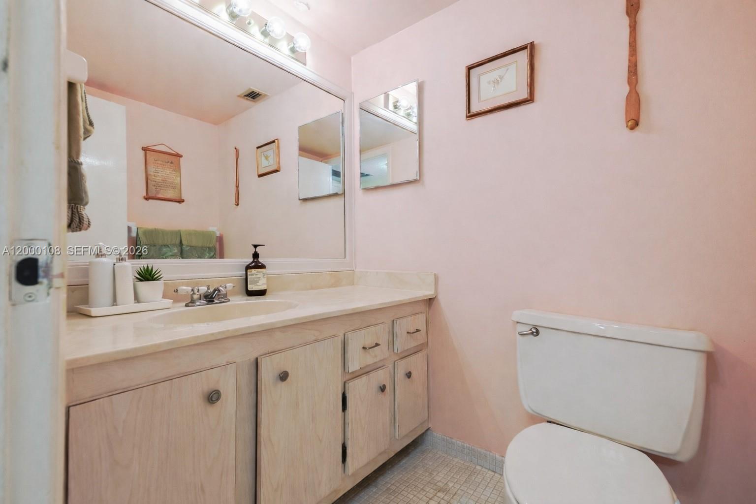 Photo of 3800 Ocean Dr  #409, Hollywood, Florida, 33019 - 