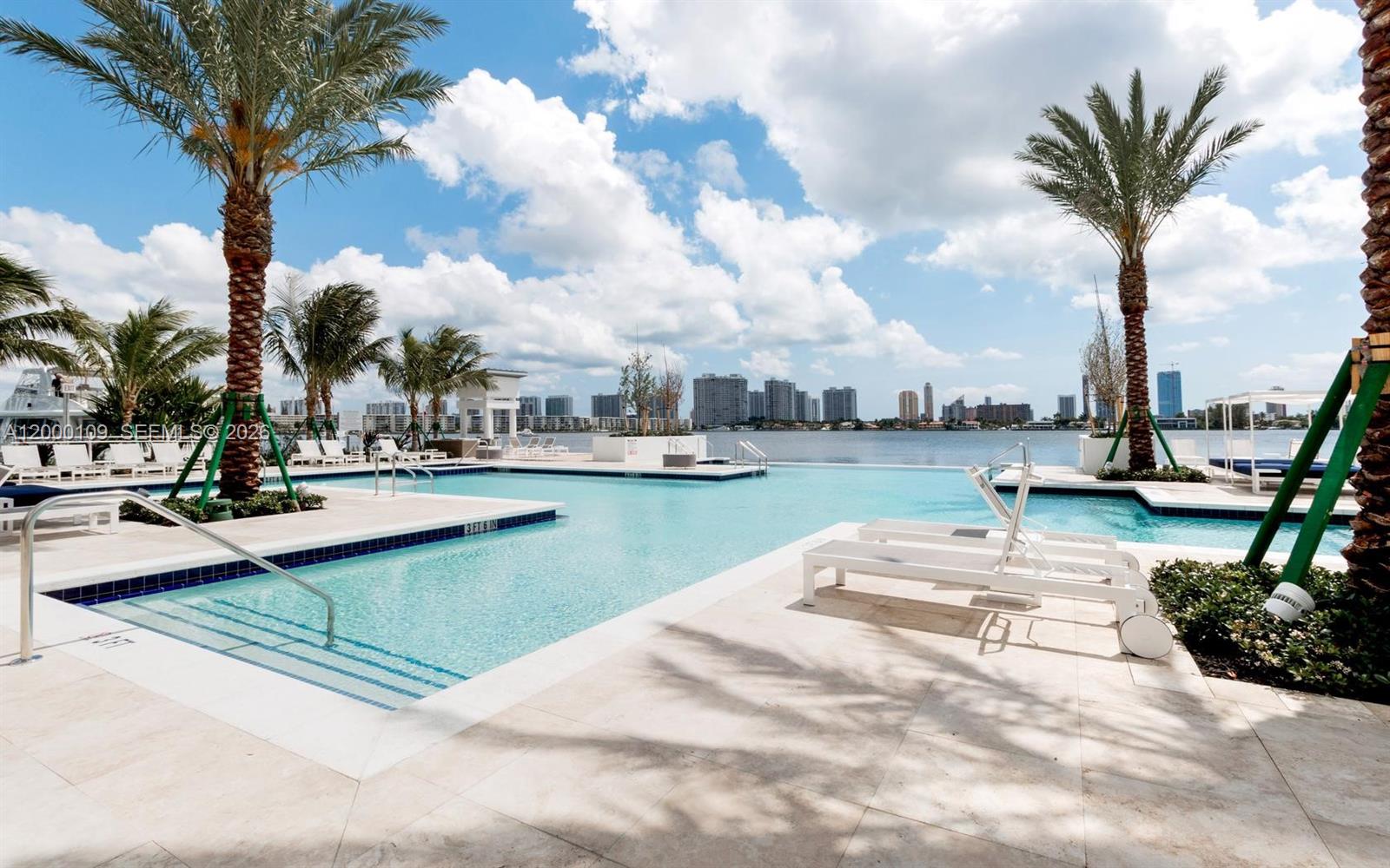 Photo of 17111 Biscayne Blvd  #903, North Miami Beach, Florida, 33160 - 