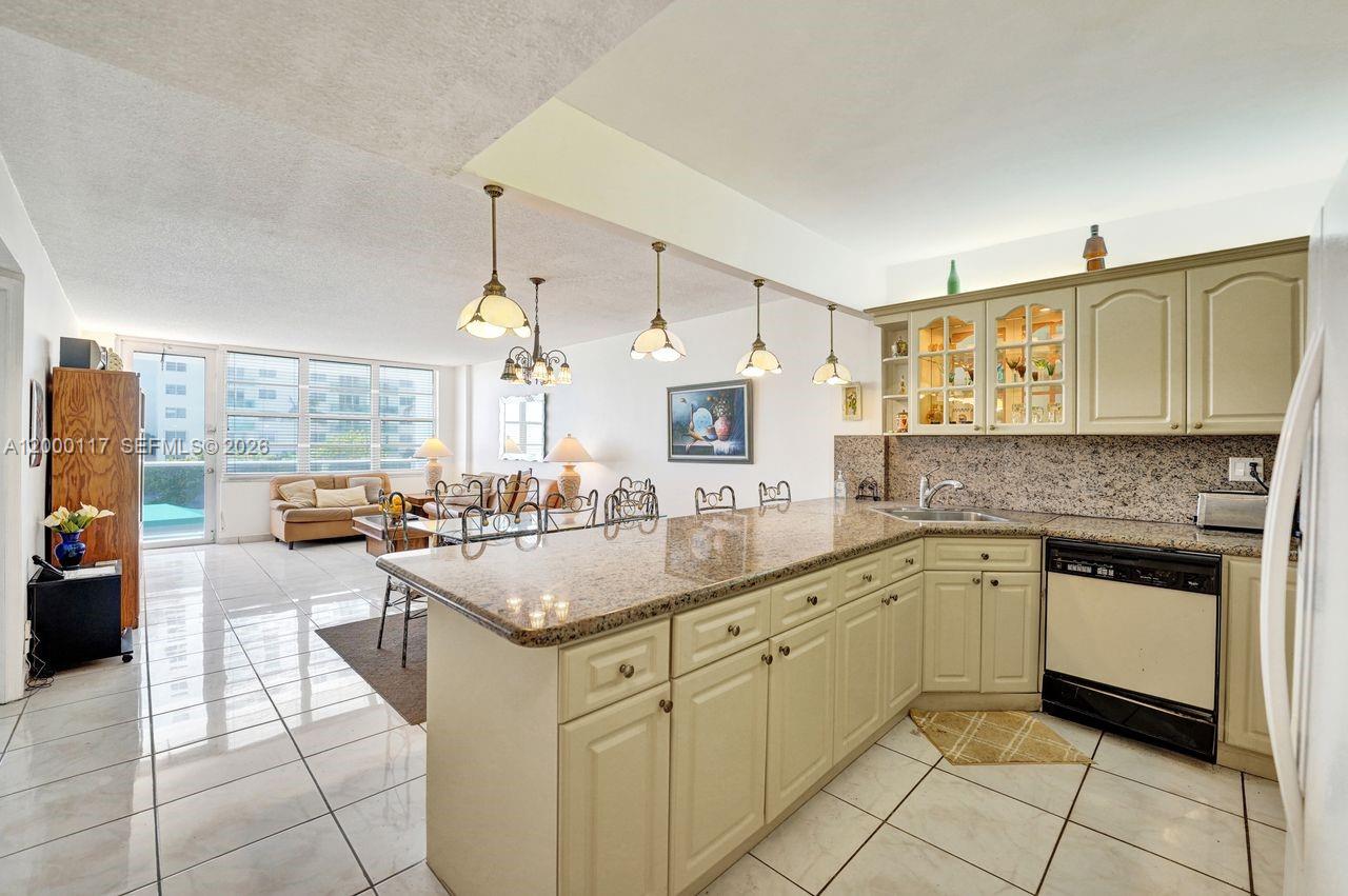 Photo of 3725 Ocean Dr  #306, Hollywood, Florida, 33019 - 