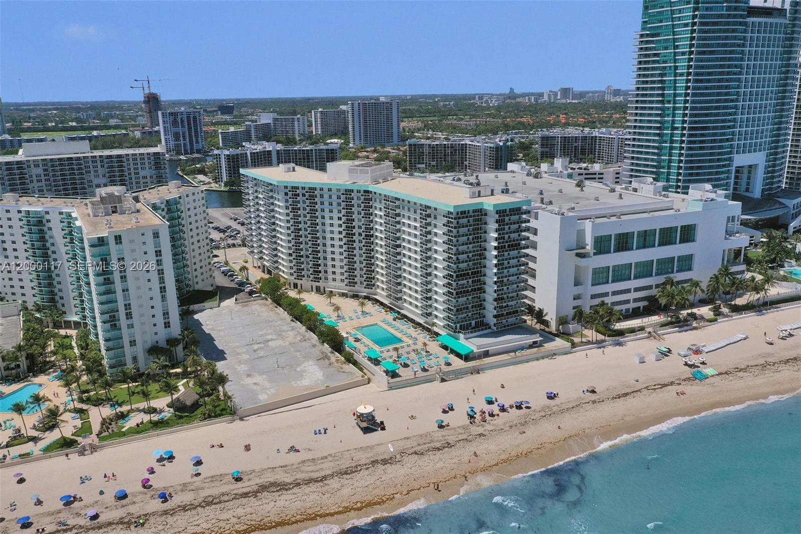 Photo of 3725 Ocean Dr  #306, Hollywood, Florida, 33019 - 