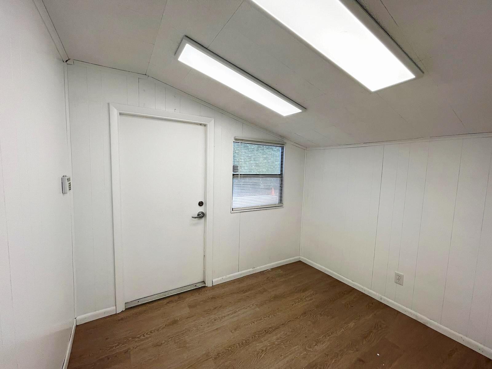 Подробнее / 0 кв.футов $ 2026-06-15 0 Фото