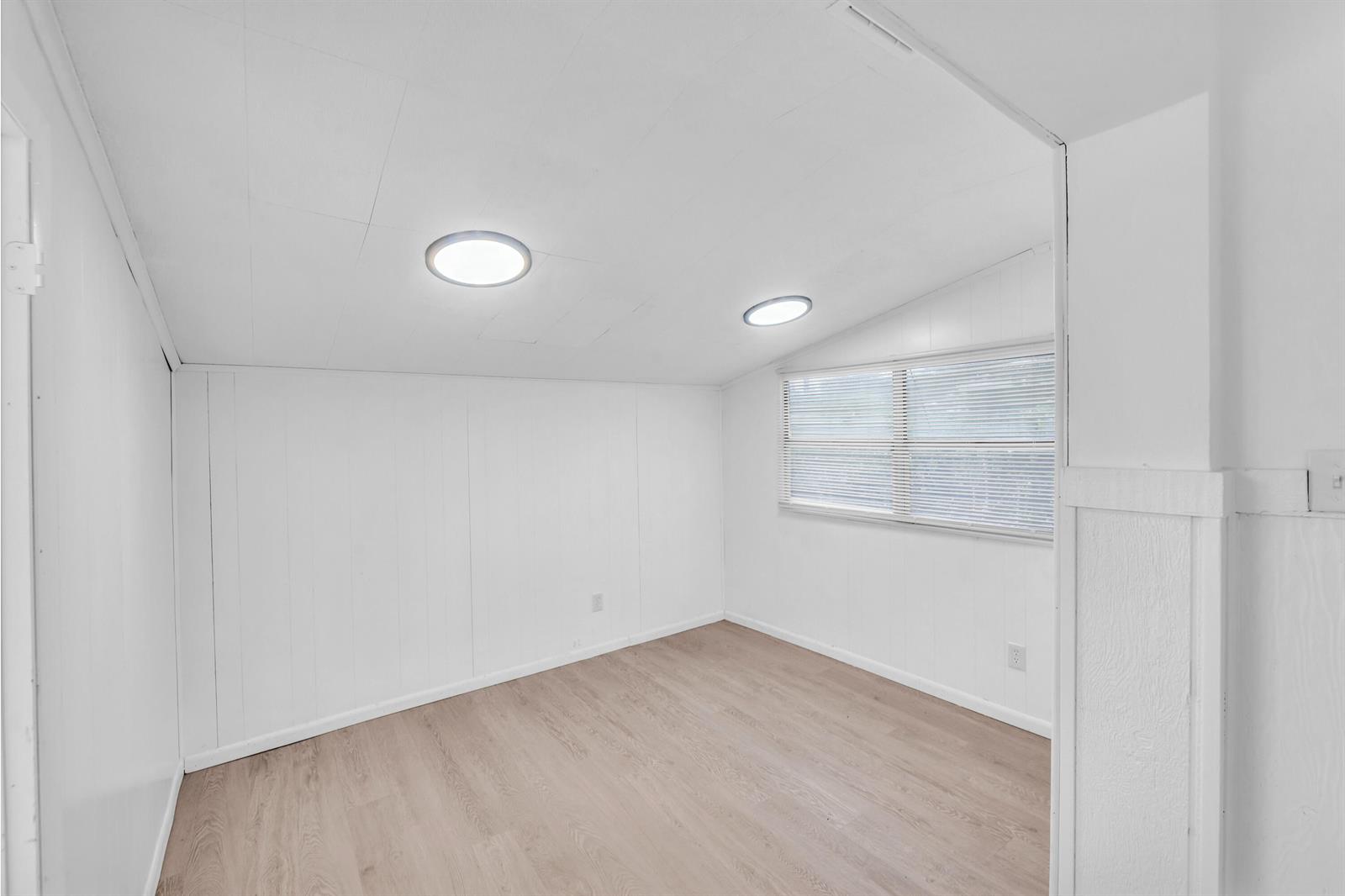See details / 0 sq. ft. $ 2026-09-13 0 Photo