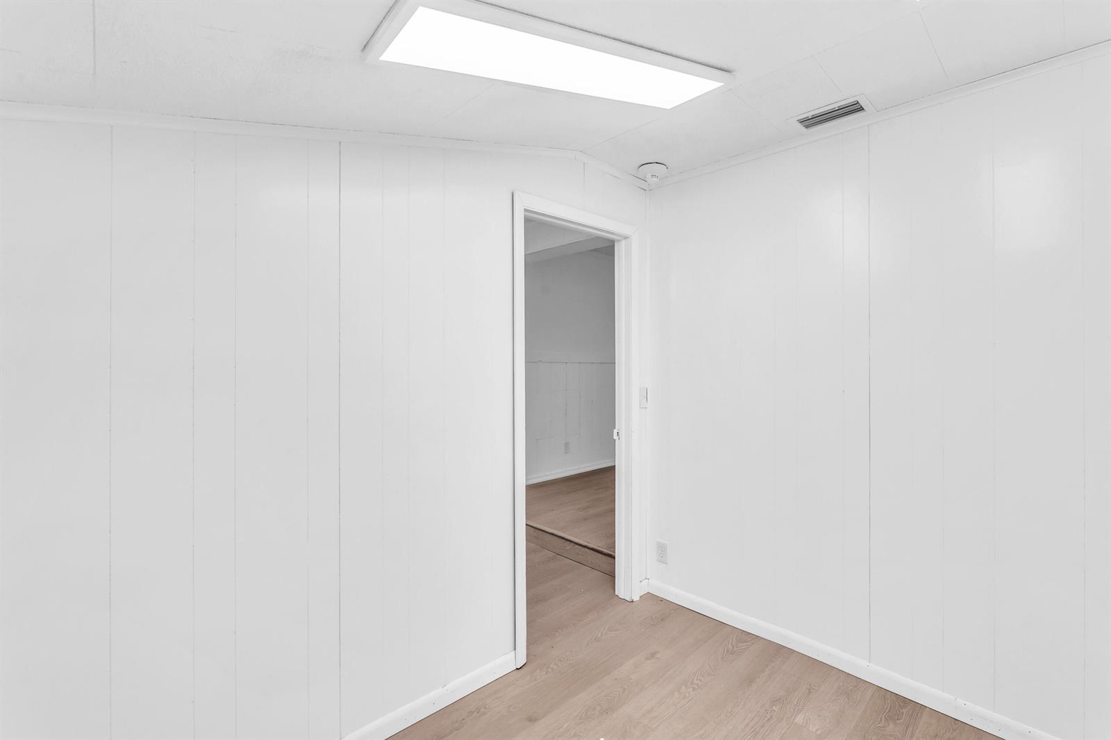See details / 0 sq. ft. $ 2026-09-13 0 Photo