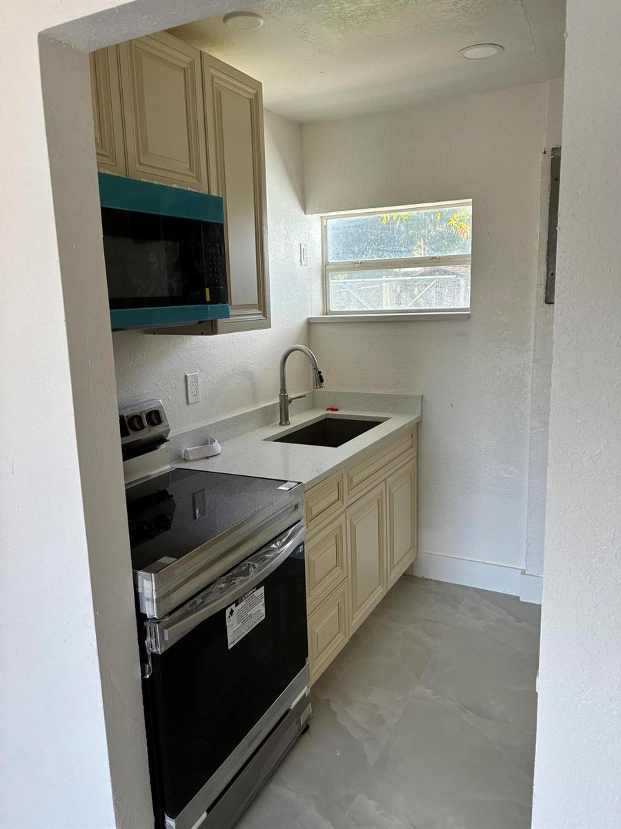 Ver detalles 2 / 0 1440 sq. ft. $ 2026-07-20 0 foto