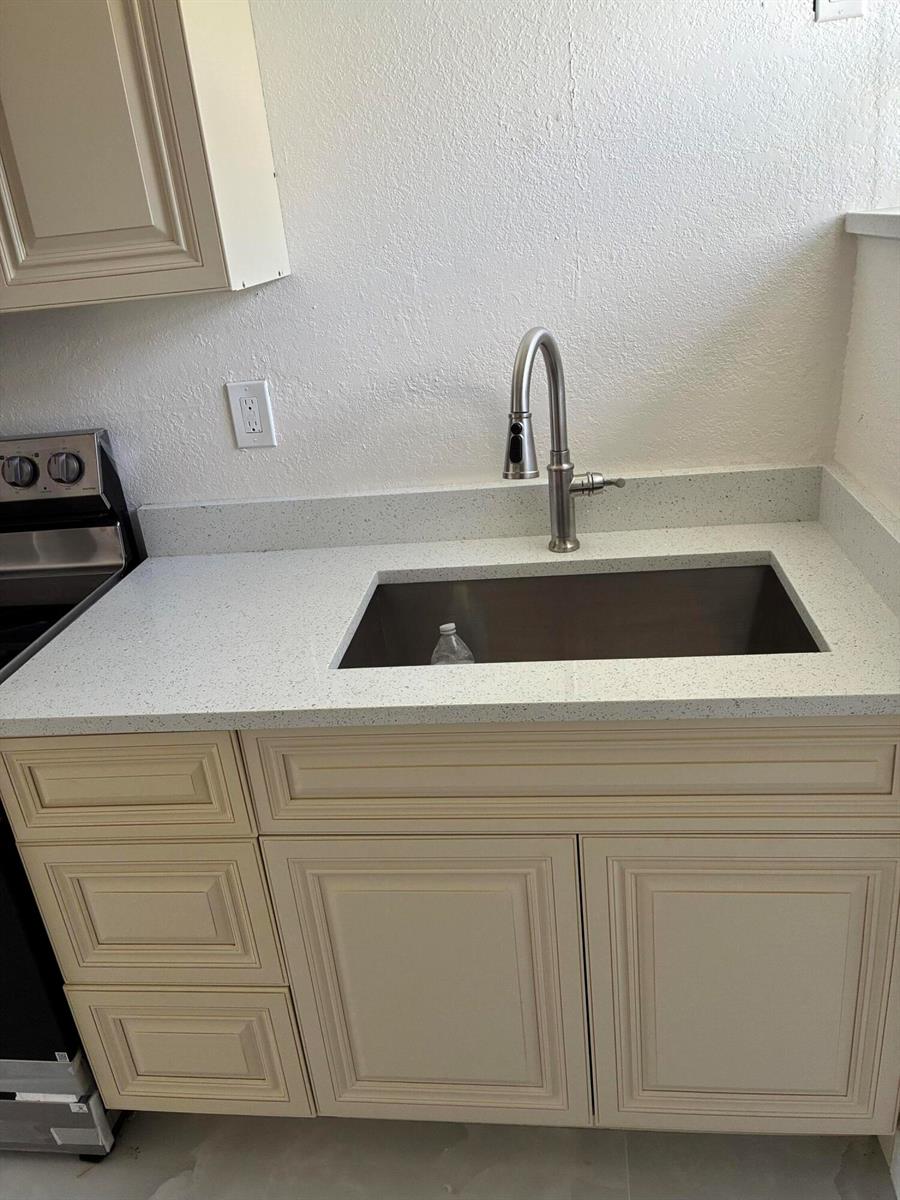 Ver detalles 2 / 0 1440 sq. ft. $ 2026-07-20 0 foto