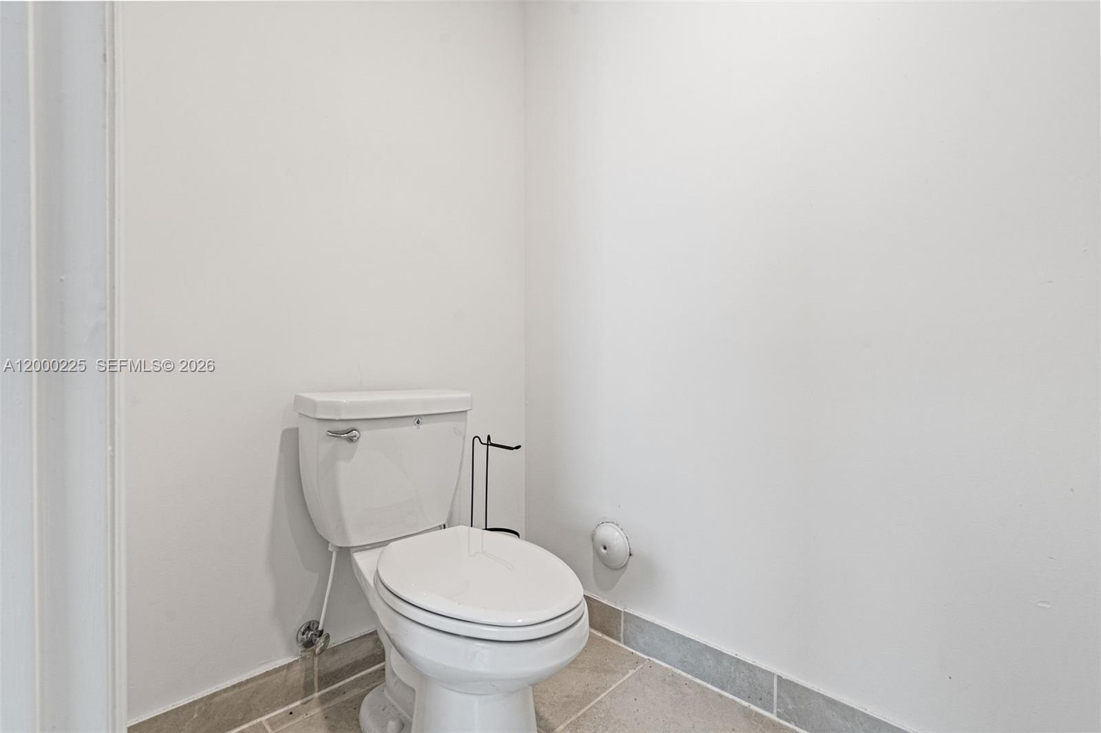 1100 3 / 3 1331 sq. ft. $ 2026-04-13 0 Photo