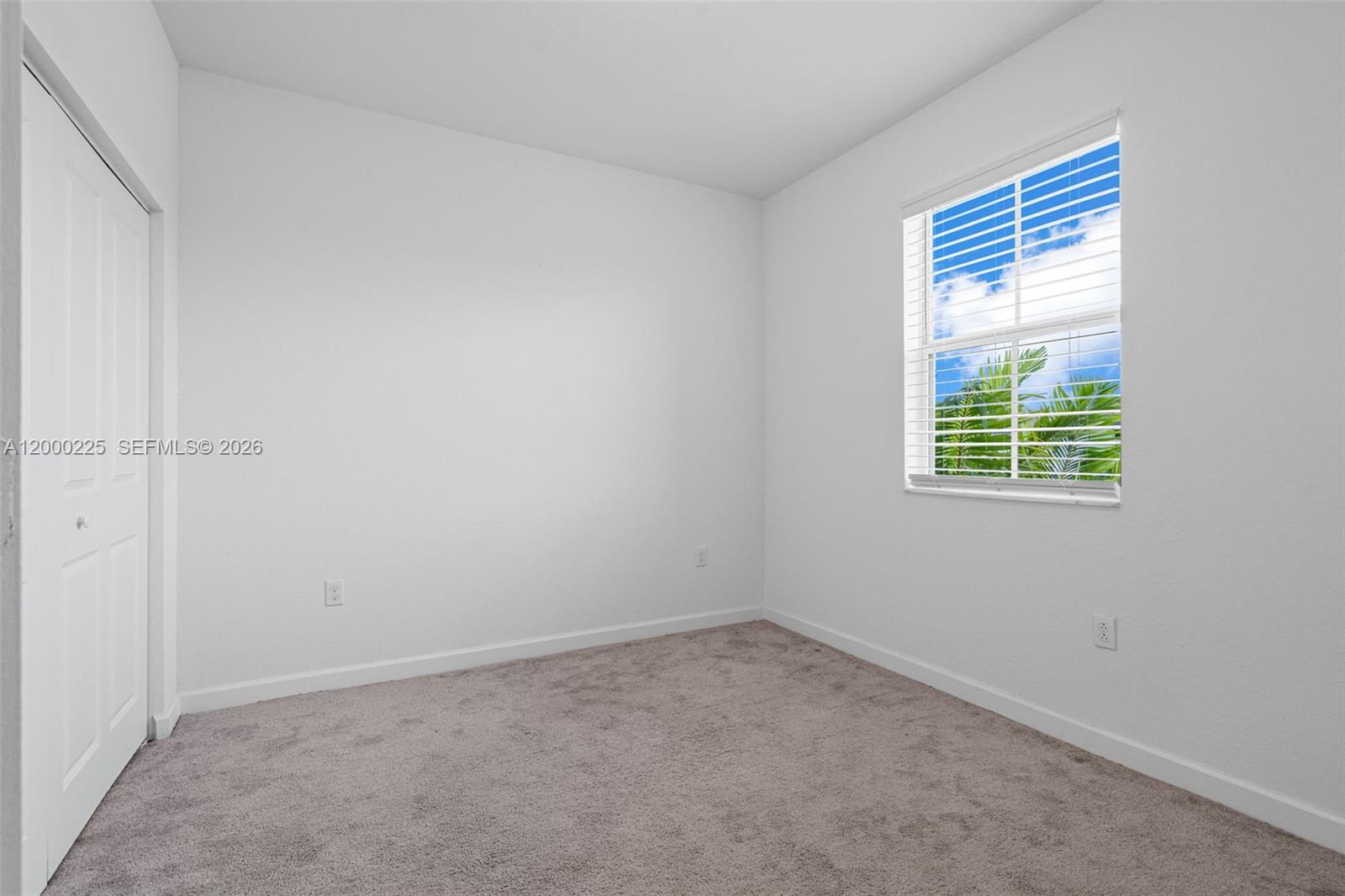 1100 3 / 3 1331 sq. ft. $ 2026-04-13 0 Photo