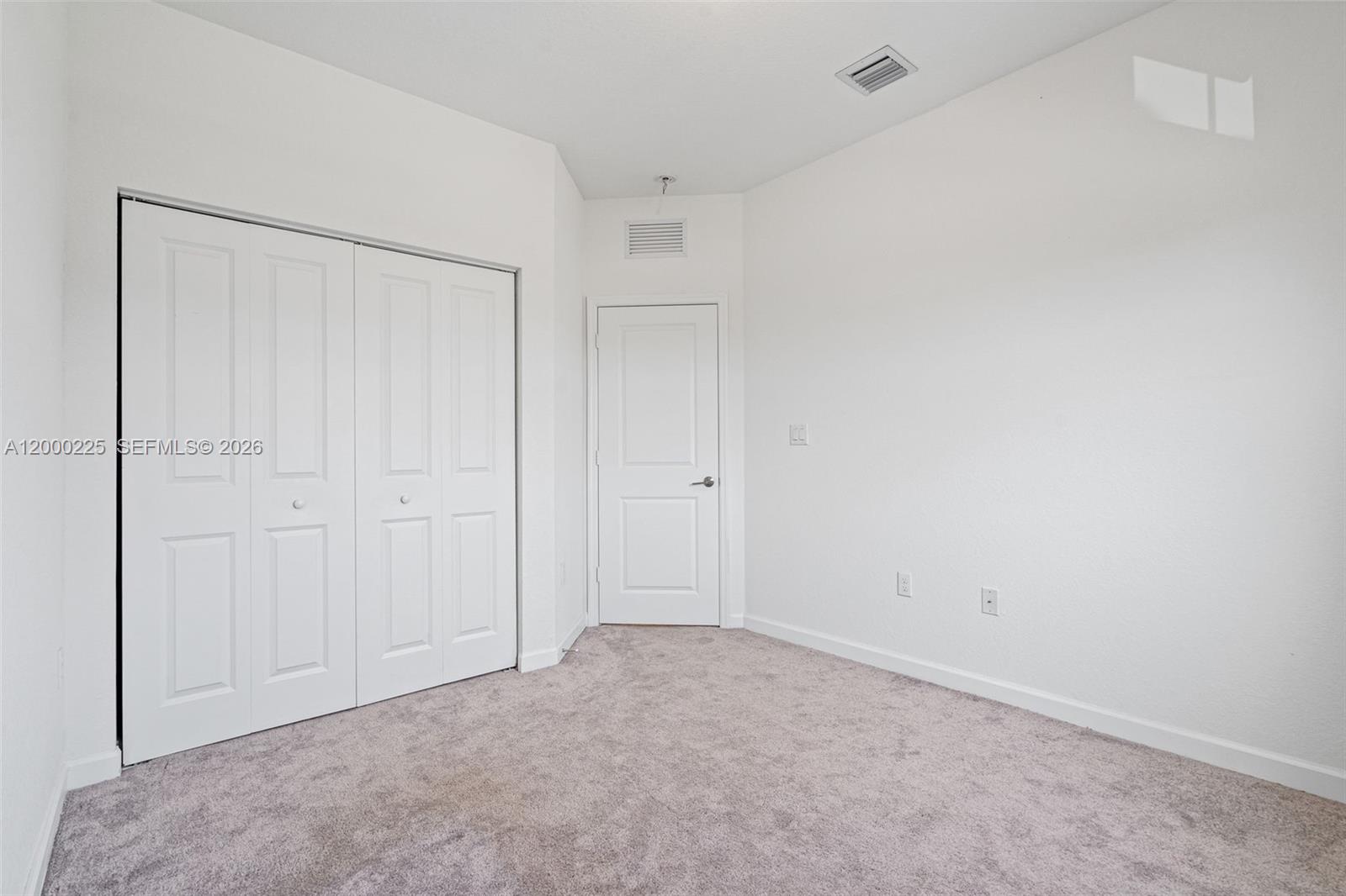 1100 3 / 3 1331 sq. ft. $ 2026-04-13 0 Photo