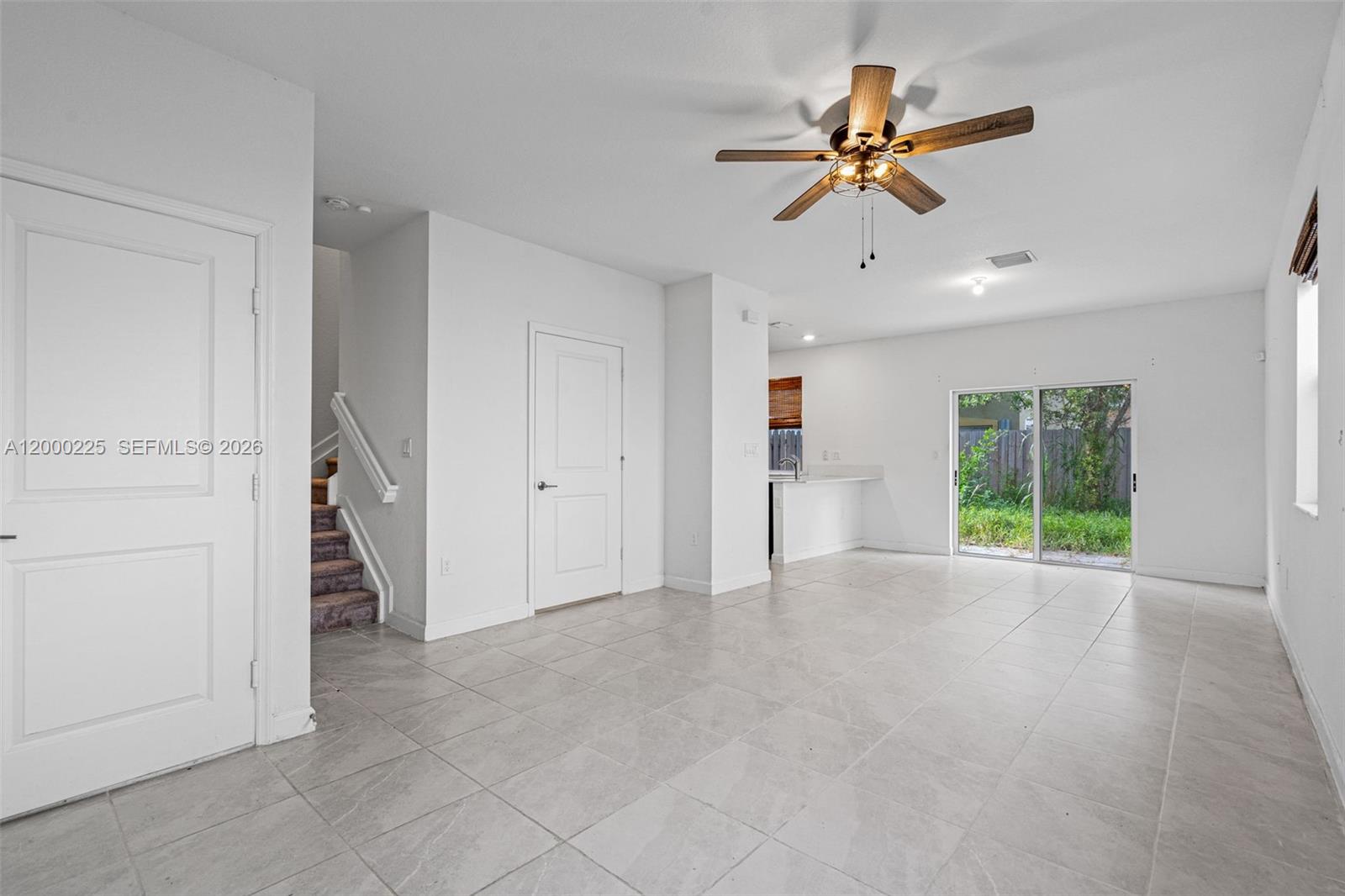 1100 3 / 3 1331 sq. ft. $ 2026-04-13 0 Photo