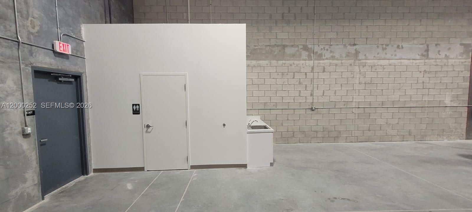 Bay 16  /   sq. ft. $ 2026-04-13 0 Photo