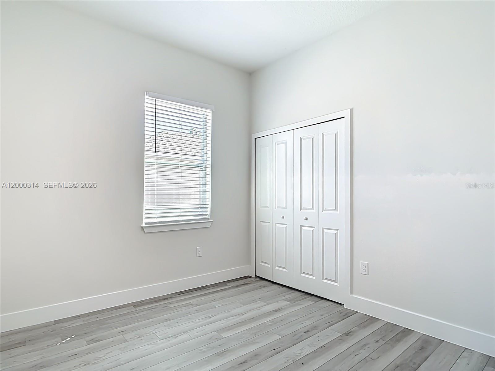 Ver detalles 18374 4 / 3 1695 sq. ft. $ 2026-04-13 0 foto