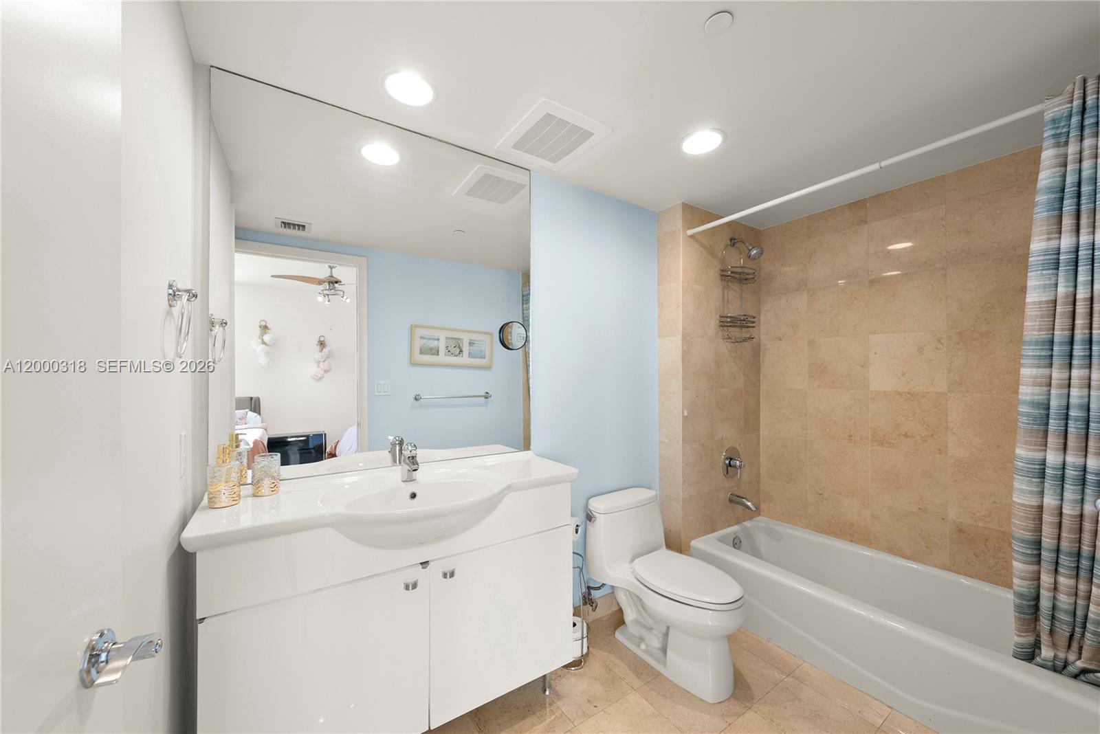 3301 3 / 4 2078 sq. ft. $ 2026-04-25 0 Photo