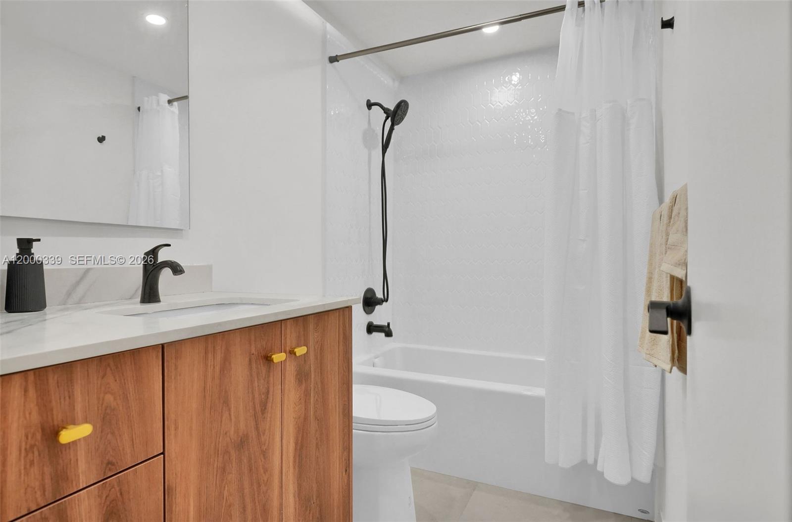 Photo of 3505 Ocean Dr #808, Hollywood, Florida, 33019 -