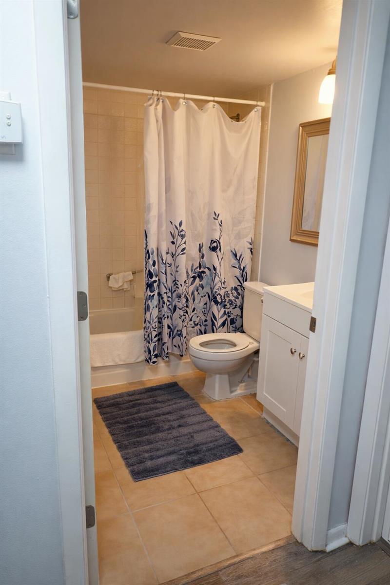 Ver detalles B1 2 / 2 1106 sq. ft. $ 2026-06-19 0 foto