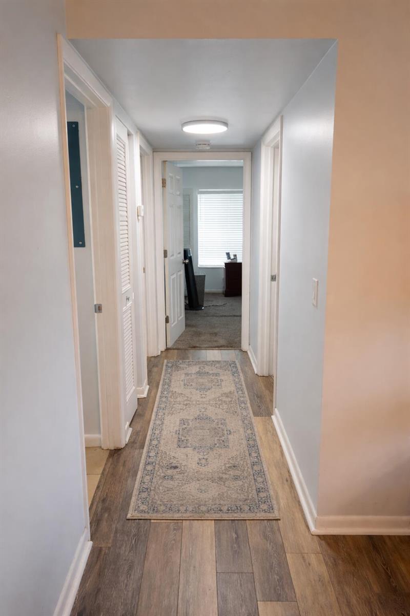 Ver detalles B1 2 / 2 1106 sq. ft. $ 2026-06-19 0 foto