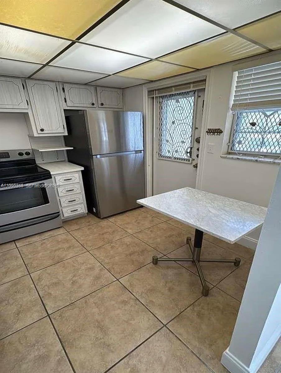 Photo of 219 14th Ave  #406, Hallandale Beach, Florida, 33009 - 