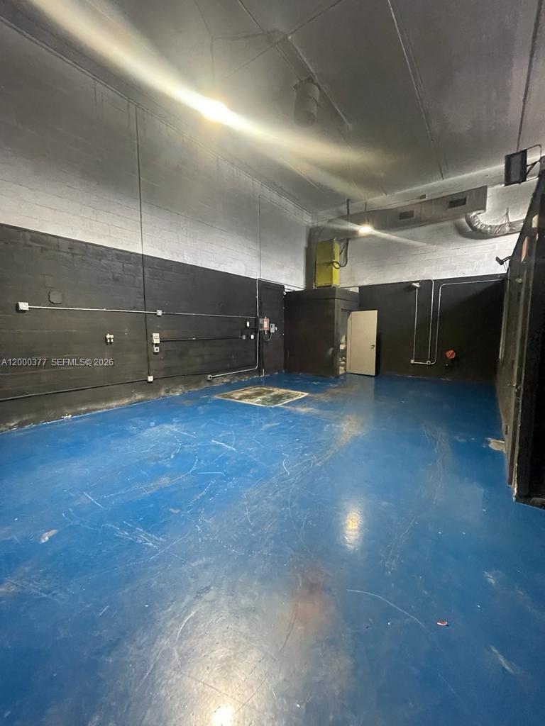 8  /   sq. ft. $ 2026-04-13 0 Photo