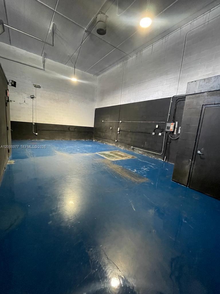 8  /   sq. ft. $ 2026-04-13 0 Photo