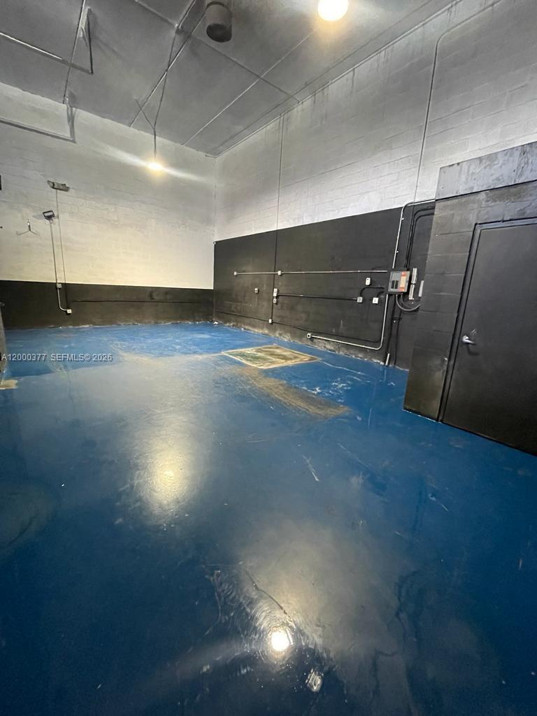 8  /   sq. ft. $ 2026-04-13 0 Photo