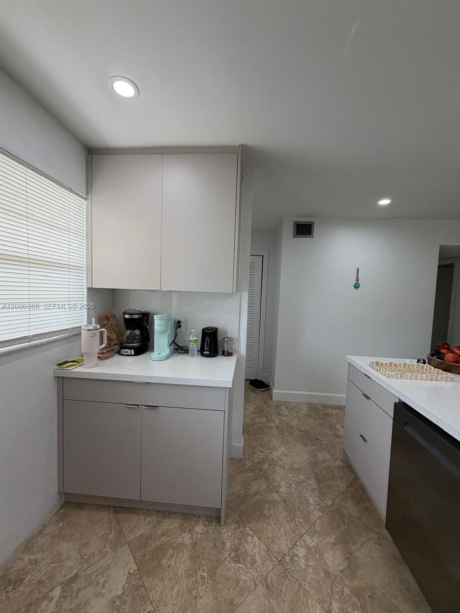 Photo of 219 14th Ave  #101, Hallandale Beach, Florida, 33009 - 