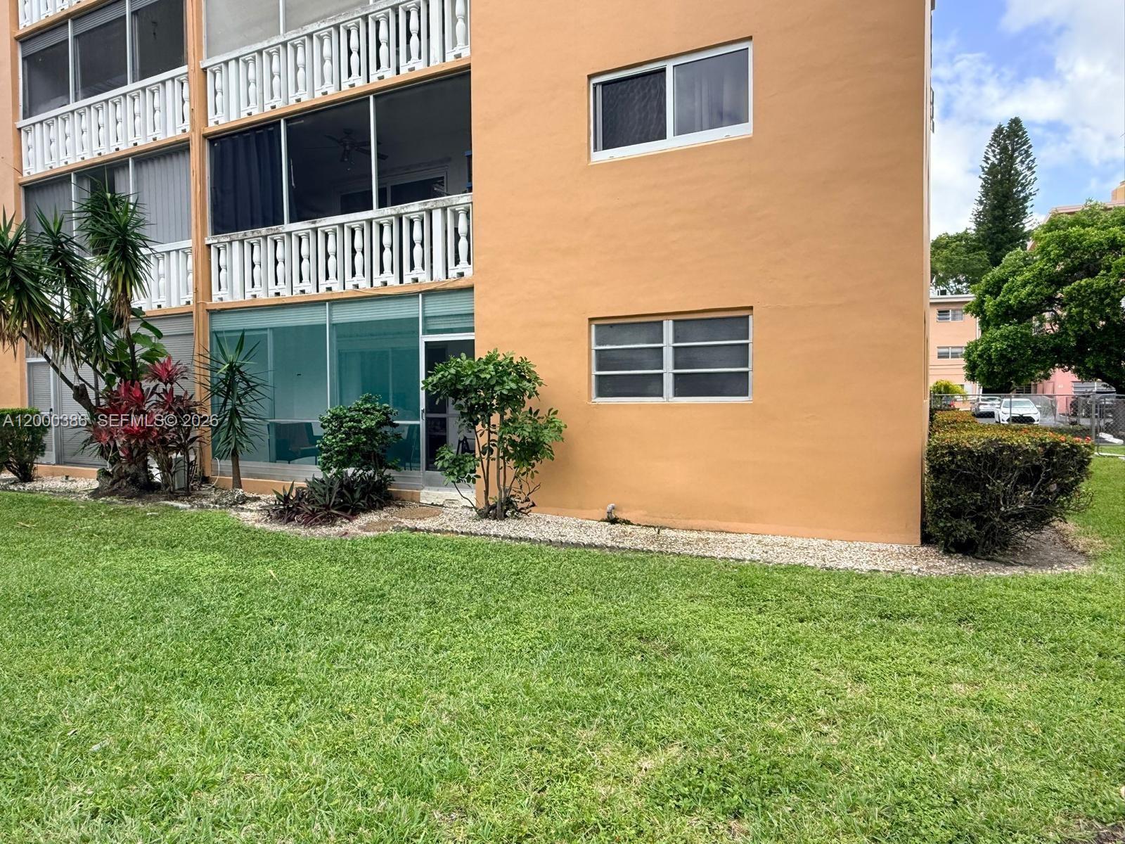 Photo of 219 14th Ave  #101, Hallandale Beach, Florida, 33009 - 