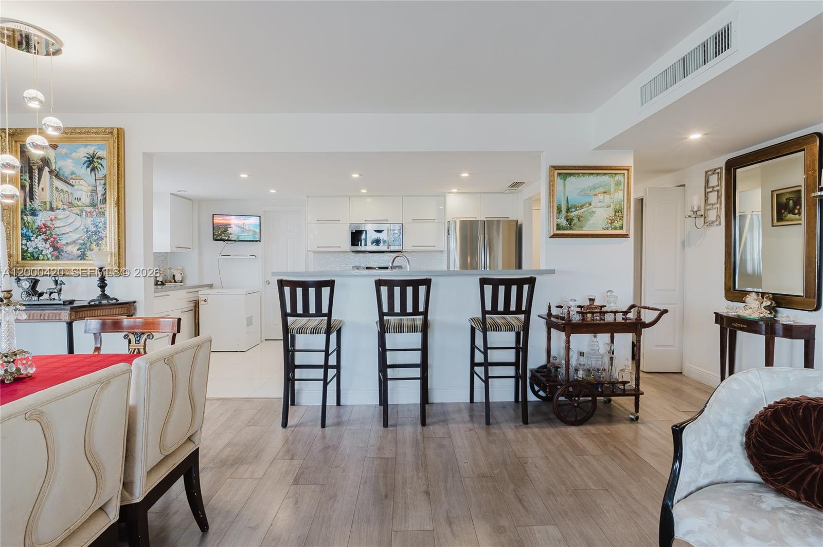 See details 411 2 / 2 1372 sq. ft. $ 2026-05-15 0 Photo