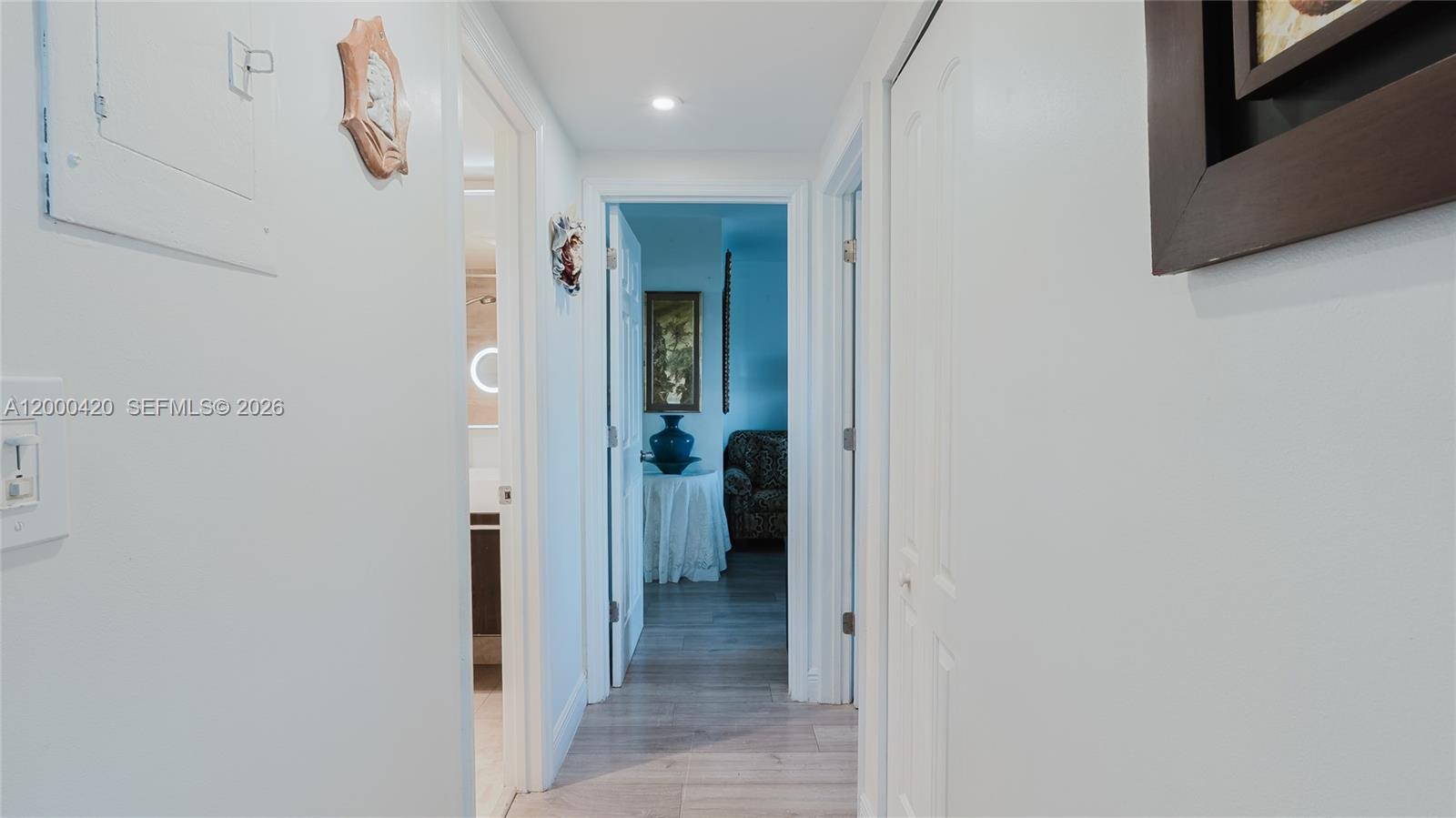 See details 411 2 / 2 1372 sq. ft. $ 2026-05-15 0 Photo