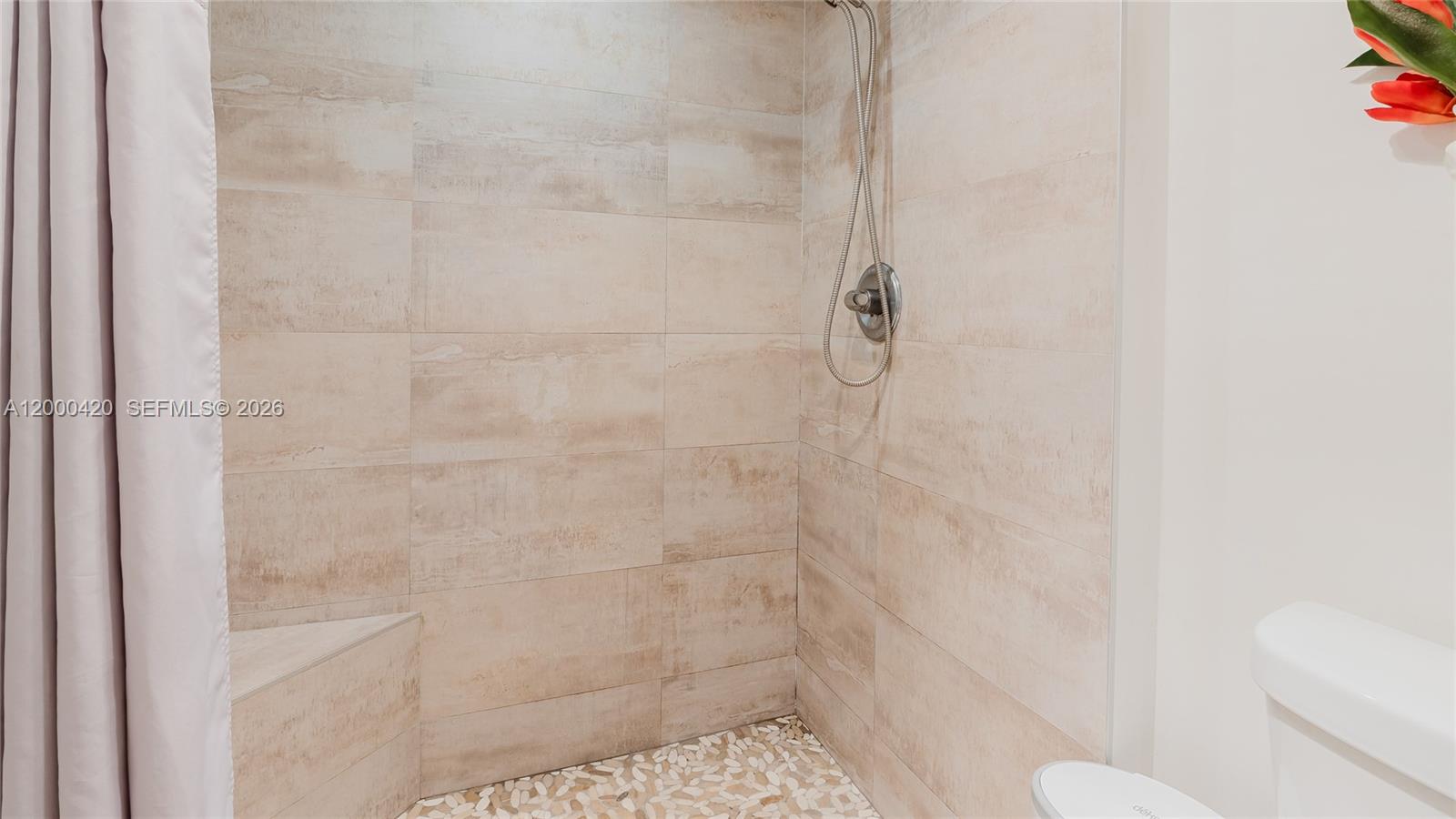See details 411 2 / 2 1372 sq. ft. $ 2026-05-15 0 Photo