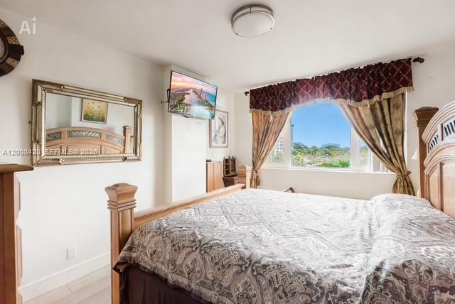 See details 411 2 / 2 1372 sq. ft. $ 2026-05-15 0 Photo