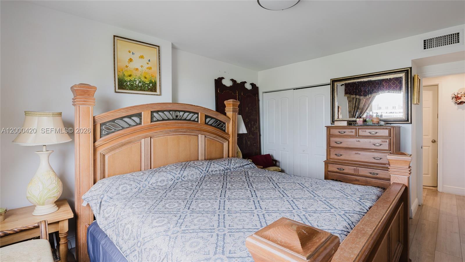 See details 411 2 / 2 1372 sq. ft. $ 2026-05-15 0 Photo
