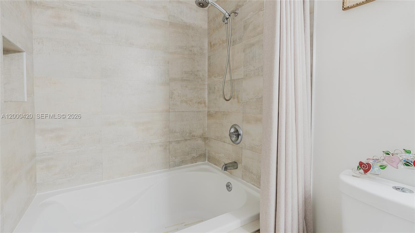 See details 411 2 / 2 1372 sq. ft. $ 2026-05-15 0 Photo