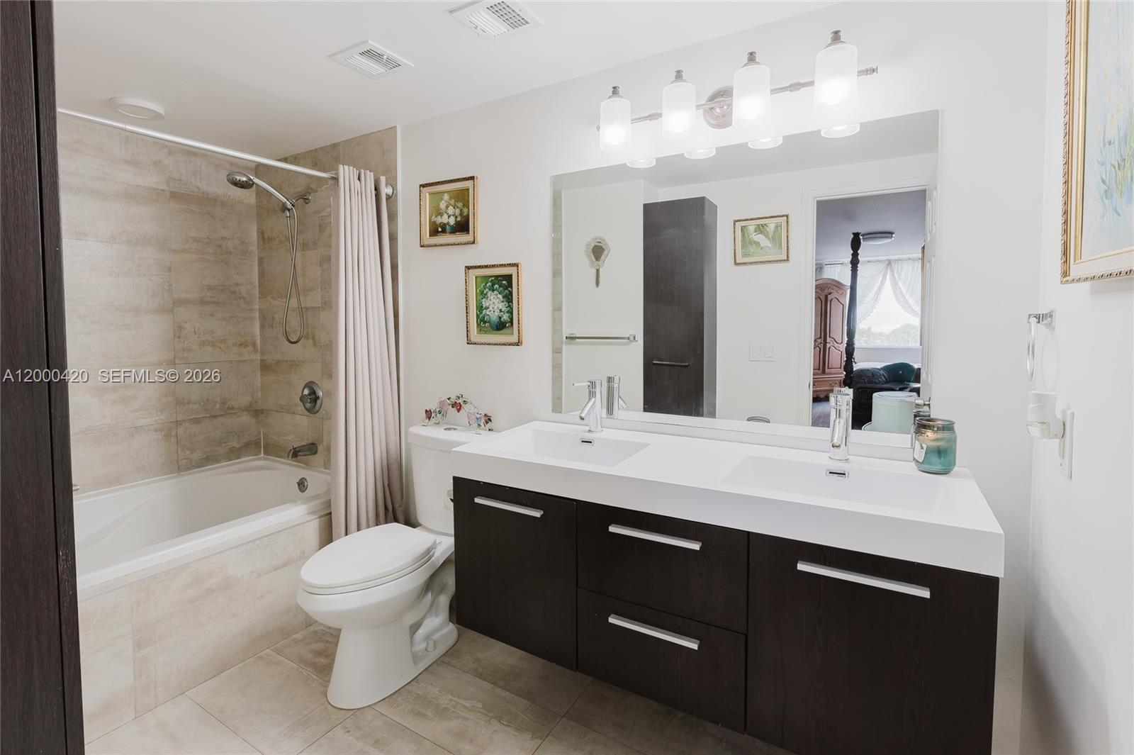 See details 411 2 / 2 1372 sq. ft. $ 2026-05-15 0 Photo