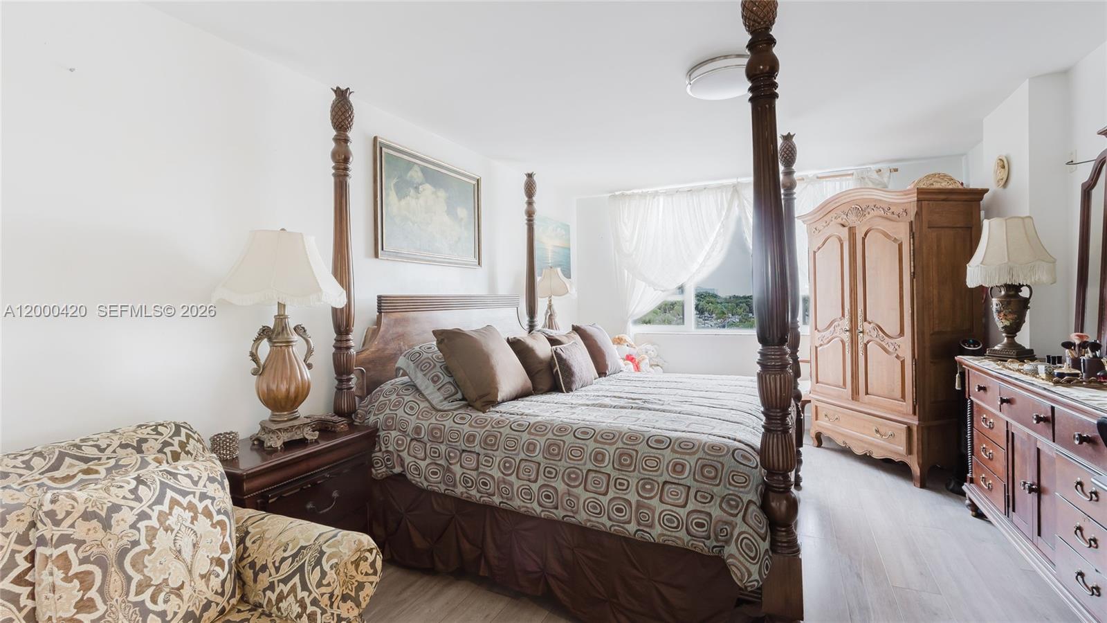 See details 411 2 / 2 1372 sq. ft. $ 2026-05-15 0 Photo