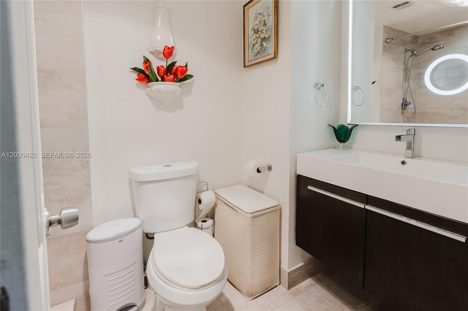 See details 411 2 / 2 1372 sq. ft. $ 2026-05-15 0 Photo