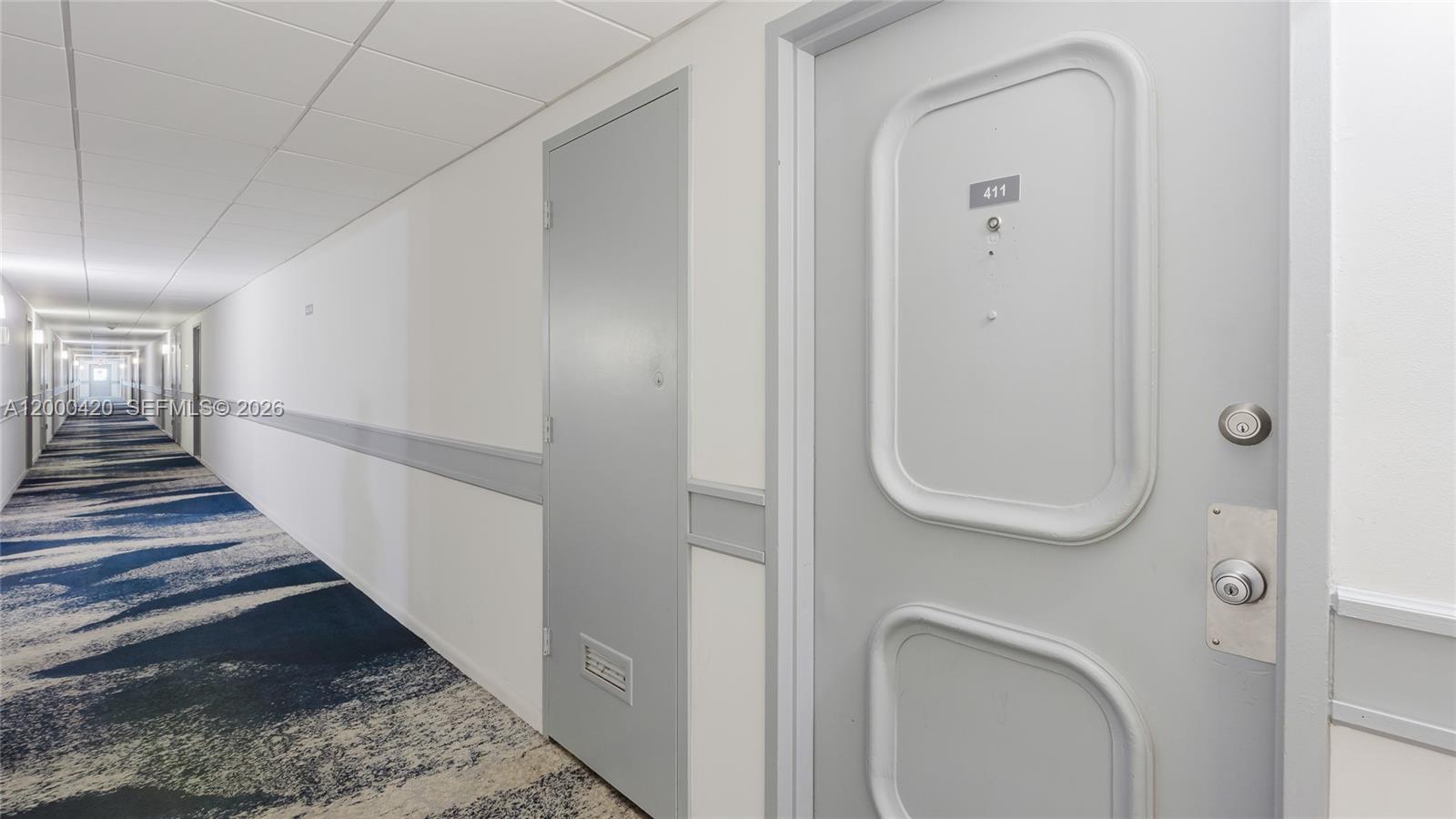 See details 411 2 / 2 1372 sq. ft. $ 2026-05-15 0 Photo