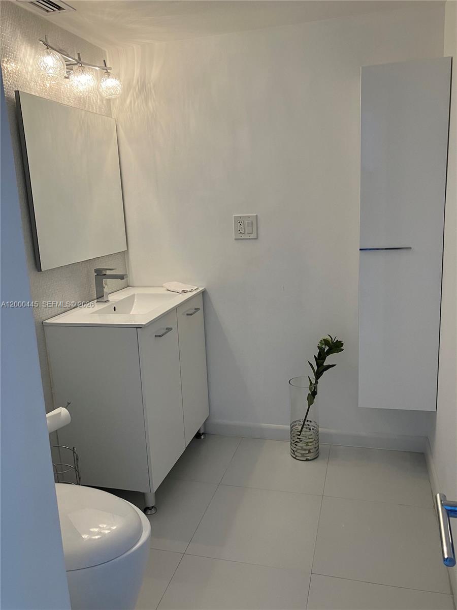 Photo of 3180 Ocean Dr  #603, Hallandale Beach, Florida, 33009 - 