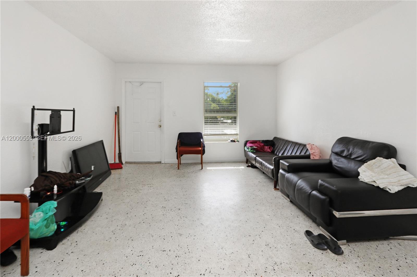   /   sq. ft. $ 2026-04-14 0 Photo