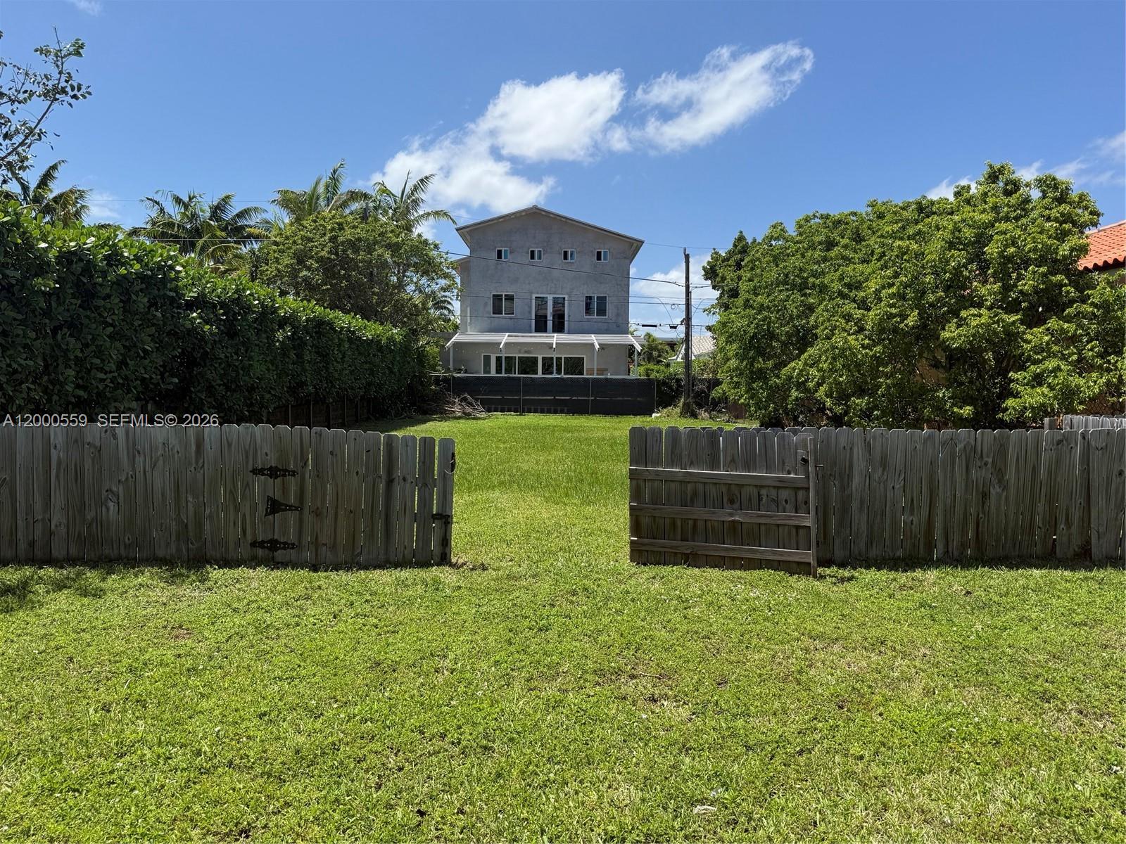   /   sq. ft. $ 2026-04-14 0 Photo