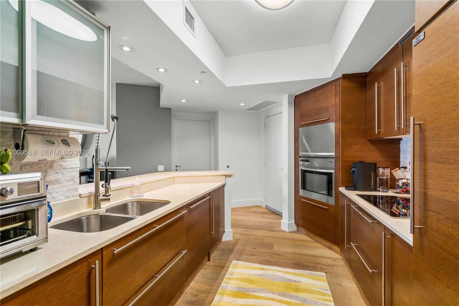 Photo of 450 Alton Rd  #806, Miami Beach, Florida, 33139 - 