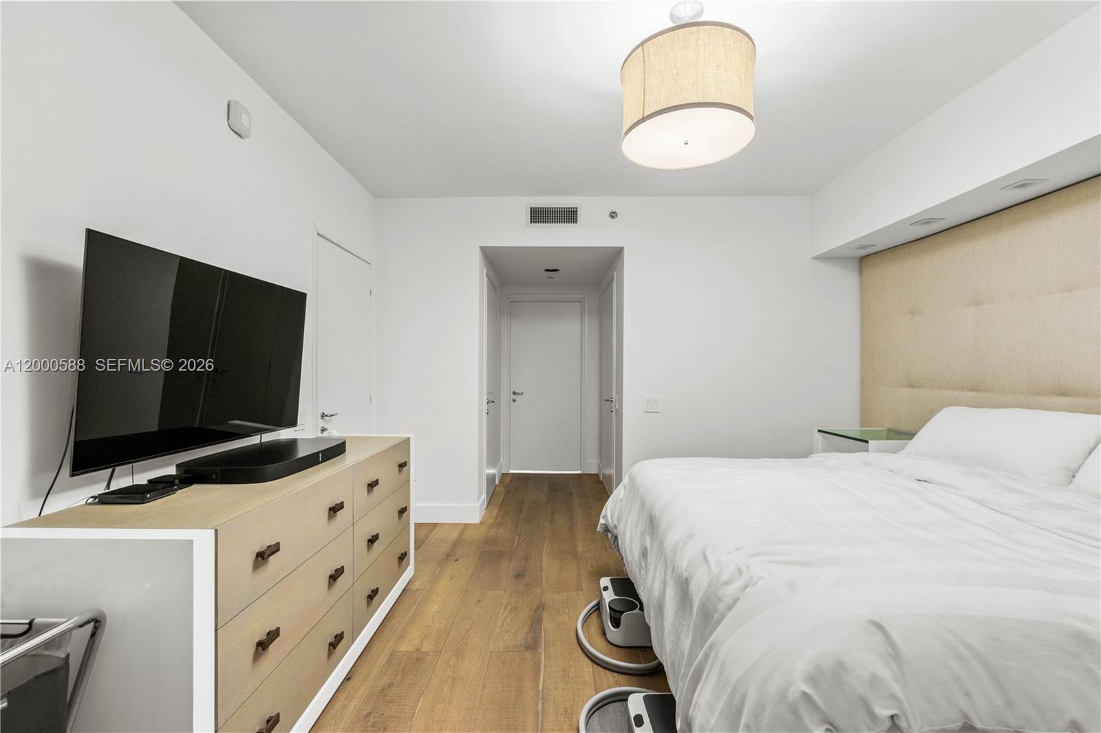 Photo of 450 Alton Rd  #806, Miami Beach, Florida, 33139 - 