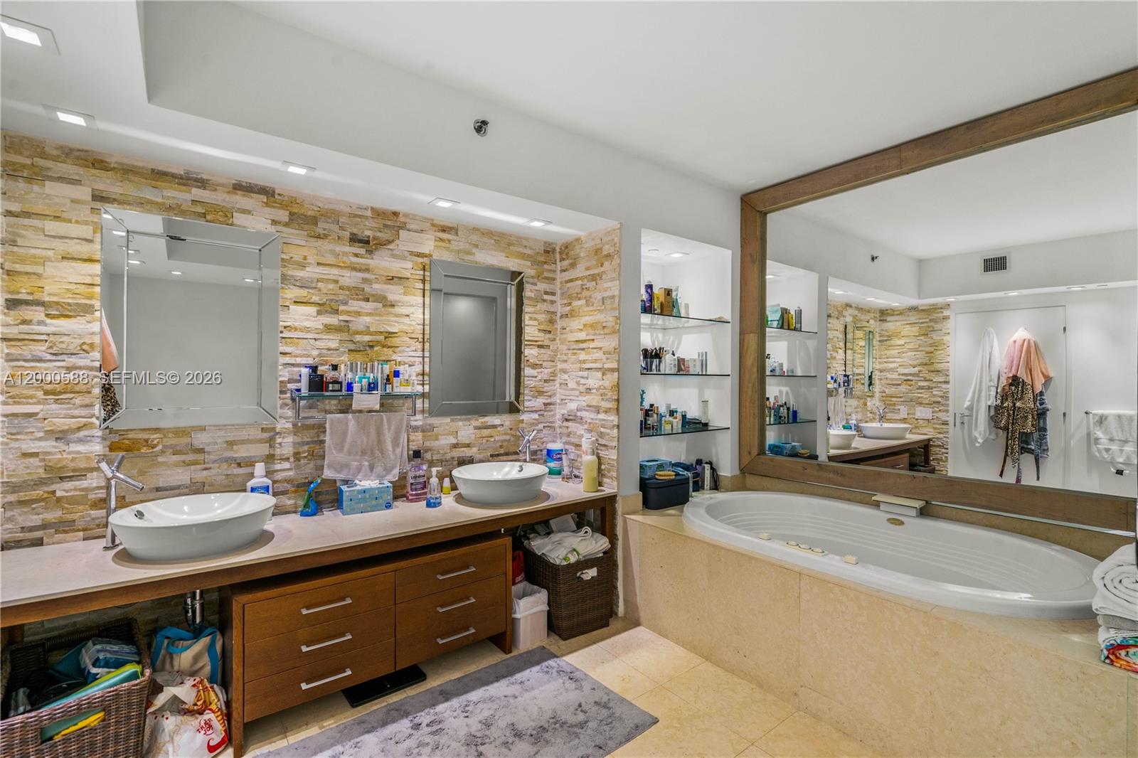 Photo of 450 Alton Rd  #806, Miami Beach, Florida, 33139 - 