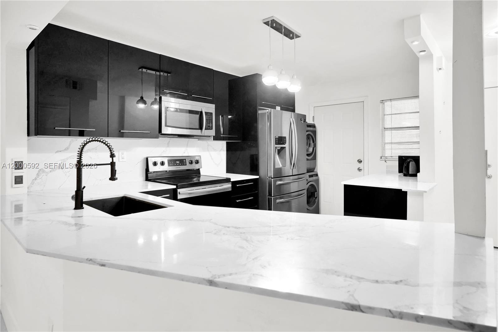 710-2 2 / 2 1317 sq. ft. $ 2026-04-14 0 Photo