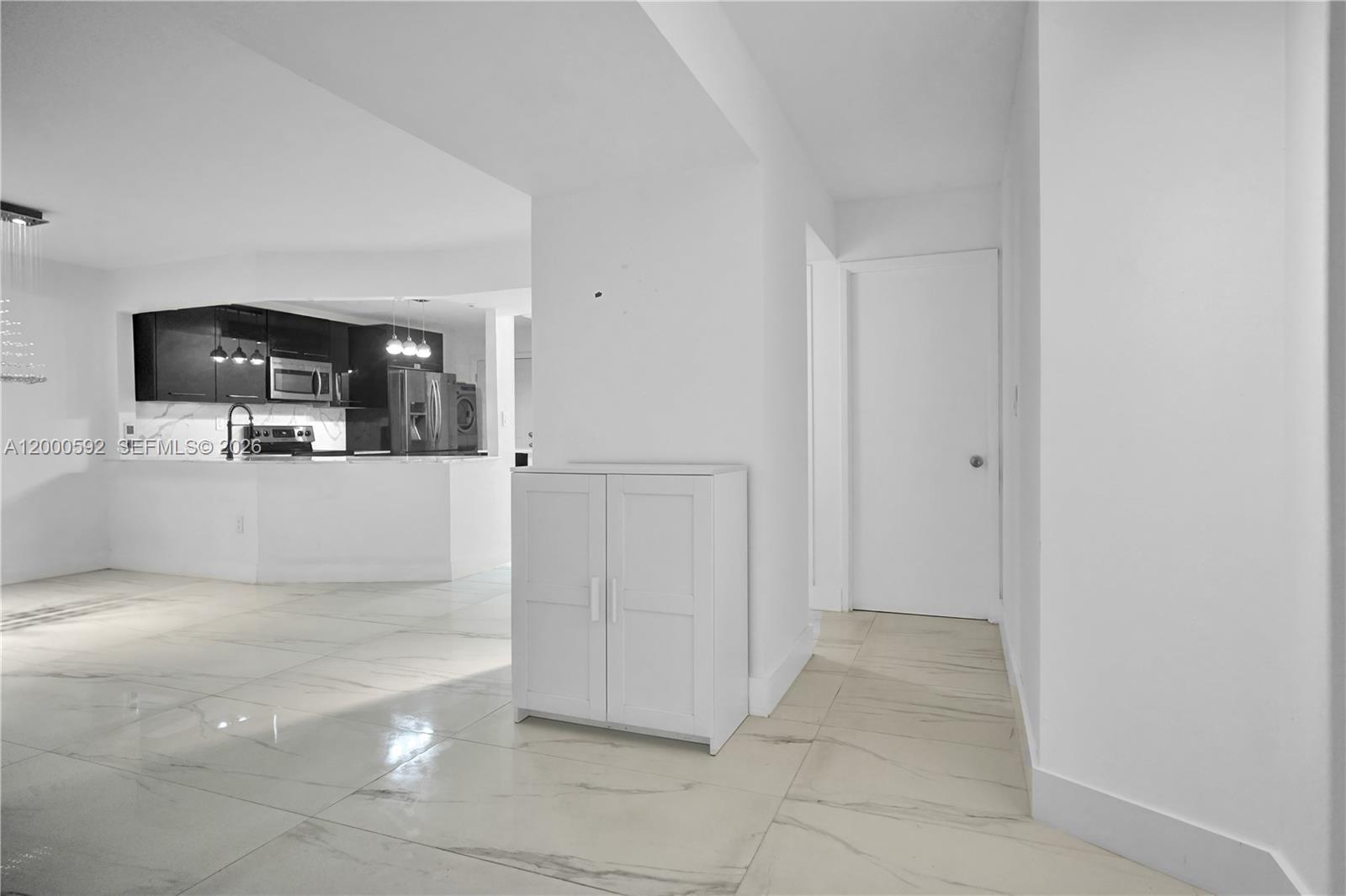 710-2 2 / 2 1317 sq. ft. $ 2026-04-14 0 Photo